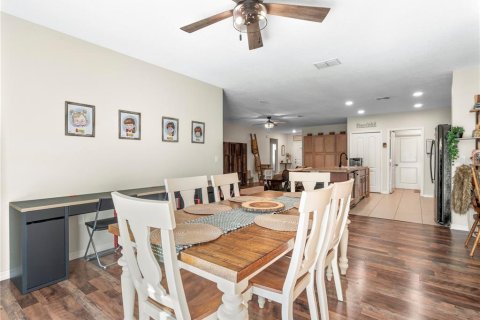 House in Weeki Wachee, Florida 4 bedrooms, 173.36 sq.m. № 1879807 - photo 21