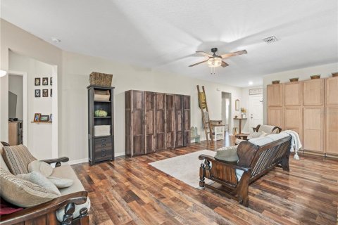 House in Weeki Wachee, Florida 4 bedrooms, 173.36 sq.m. № 1879807 - photo 10