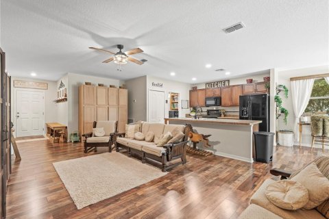 House in Weeki Wachee, Florida 4 bedrooms, 173.36 sq.m. № 1879807 - photo 7