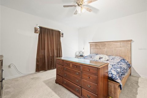 House in Weeki Wachee, Florida 4 bedrooms, 173.36 sq.m. № 1879807 - photo 23