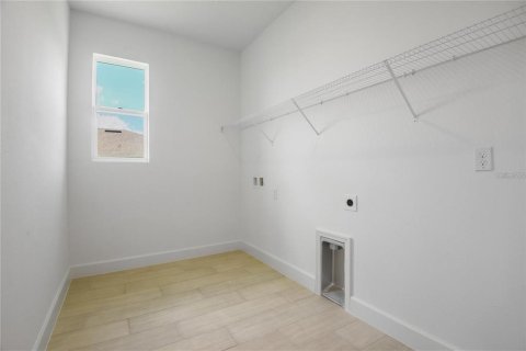 Casa en venta en Weeki Wachee, Florida, 3 dormitorios, 175.31 m2 № 2430583 - foto 28