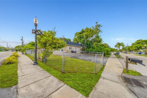 Immobilier commercial à vendre à Fort Lauderdale, Floride: 179.86 m2 № 1871383 - photo 8