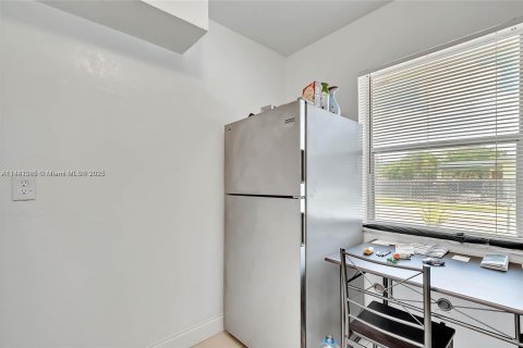 Immobilier commercial à vendre à Fort Lauderdale, Floride: 179.86 m2 № 1871383 - photo 20