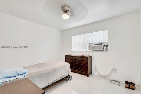 Immobilier commercial à vendre à Fort Lauderdale, Floride: 179.86 m2 № 1871383 - photo 13
