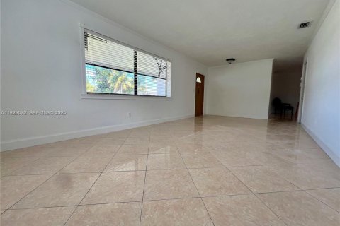 Купить виллу или дом в Майами, Флорида 4 спальни, 196.67м2, № 1988427 - фото 15