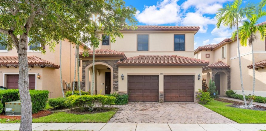 Villa ou maison à Homestead, Floride 5 chambres, 238.57 m2 № 1946591