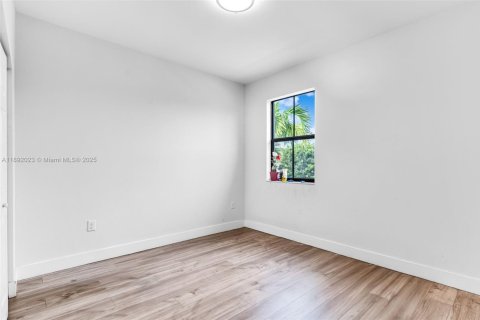 Villa ou maison à vendre à Homestead, Floride: 5 chambres, 238.57 m2 № 1946591 - photo 8