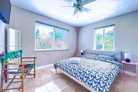 House in Pompano Beach, Florida 2 bedrooms, 82.96 sq.m. № 2031301 - photo 13