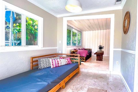 House in Pompano Beach, Florida 2 bedrooms, 82.96 sq.m. № 2031301 - photo 11