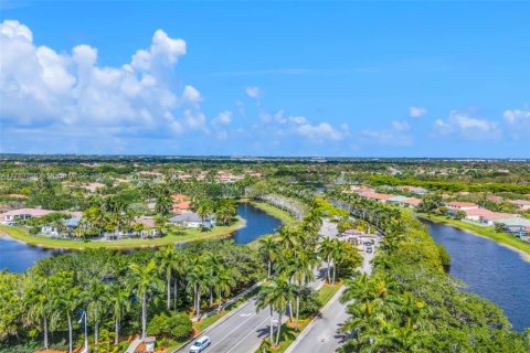 Casa en venta en Weston, Florida, 5 dormitorios, 263.47 m2 № 1695575 - foto 5