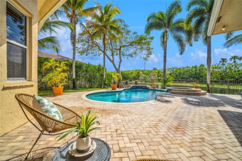 Casa en venta en Weston, Florida, 5 dormitorios, 263.47 m2 № 1695575 - foto 13