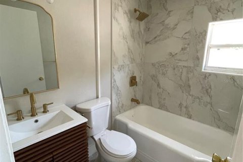 Casa en alquiler en Saint Petersburg, Florida, 3 dormitorios, 93.46 m2 № 1901022 - foto 6
