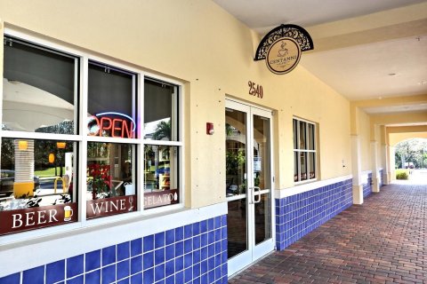 Casa en venta en Wellington, Florida, 3 dormitorios, 185.9 m2 № 970410 - foto 1
