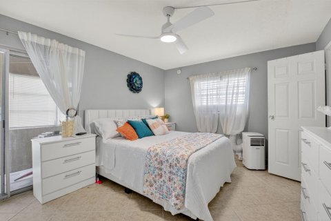 Condominio en venta en Delray Beach, Florida, 1 dormitorio, 66.89 m2 № 2082286 - foto 13