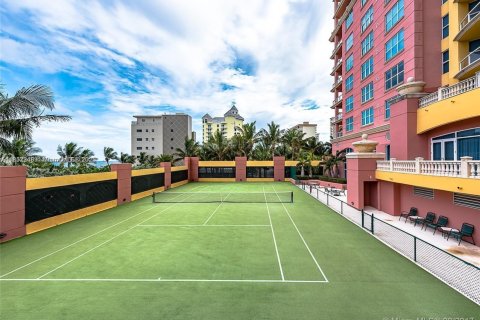 Condo in Fort Lauderdale, Florida, 2 bedrooms  № 2013082 - photo 6