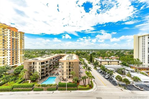 Condo in Fort Lauderdale, Florida, 2 bedrooms  № 2013082 - photo 5