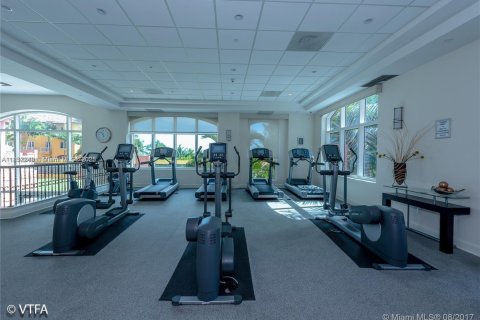 Condo in Fort Lauderdale, Florida, 2 bedrooms  № 2013082 - photo 7