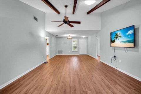 Casa en alquiler en Sarasota, Florida, 2 dormitorios, 139.17 m2 № 1879652 - foto 8