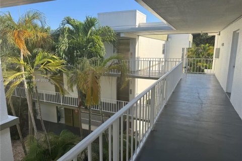 Condominio en venta en Sunrise, Florida, 2 dormitorios, 116.31 m2 № 1823879 - foto 16
