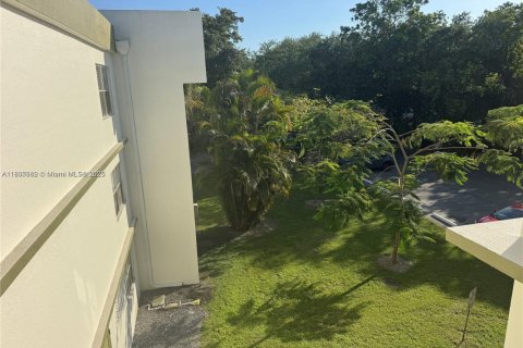 Condominio en venta en Sunrise, Florida, 2 dormitorios, 116.31 m2 № 1823879 - foto 15