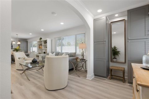 Condo in Longboat Key, Florida, 2 bedrooms  № 2151965 - photo 6