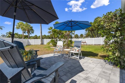 Condo in Longboat Key, Florida, 2 bedrooms  № 2151965 - photo 18
