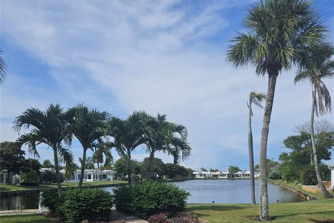 Condo in Longboat Key, Florida, 2 bedrooms  № 2151965 - photo 3
