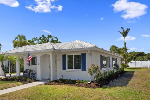 Condo in Longboat Key, Florida, 2 bedrooms  № 2151965 - photo 2