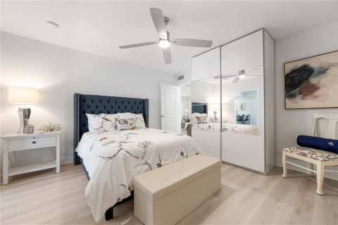 Condo in Longboat Key, Florida, 2 bedrooms  № 2151965 - photo 22