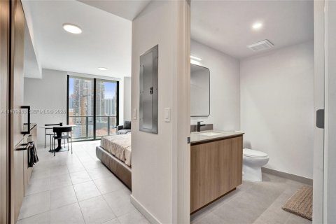 Copropriété à louer à Miami, Floride № 2046271 - photo 2