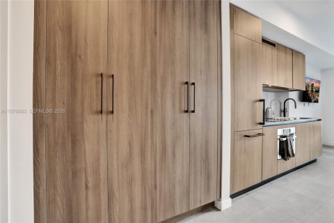 Copropriété à louer à Miami, Floride № 2046271 - photo 11