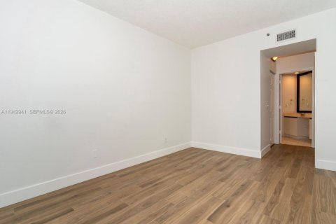 Condominio en venta en Aventura, Florida, 3 dormitorios, 122.63 m2 № 1999456 - foto 17