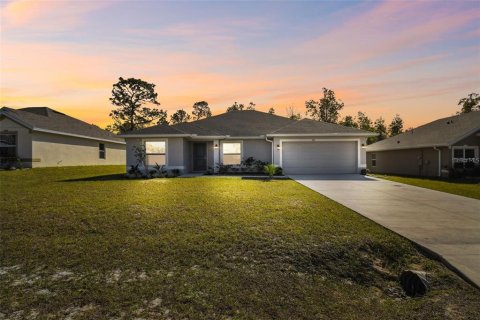 Casa en venta en Kissimmee, Florida, 4 dormitorios, 178.74 m2 № 1759299 - foto 1