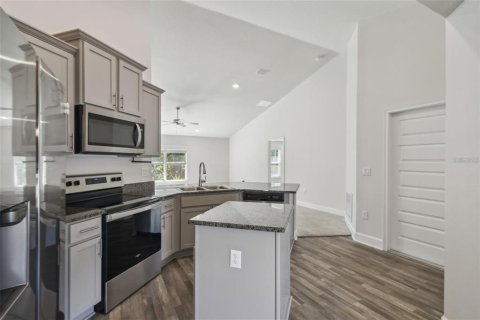Casa en venta en Kissimmee, Florida, 4 dormitorios, 178.74 m2 № 1759299 - foto 9