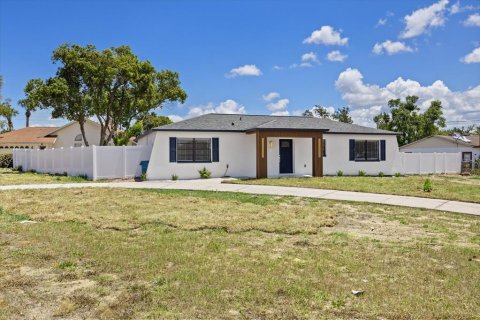 Villa ou maison à Spring Hill, Floride 3 chambres, 136.29 m2 № 2149166
