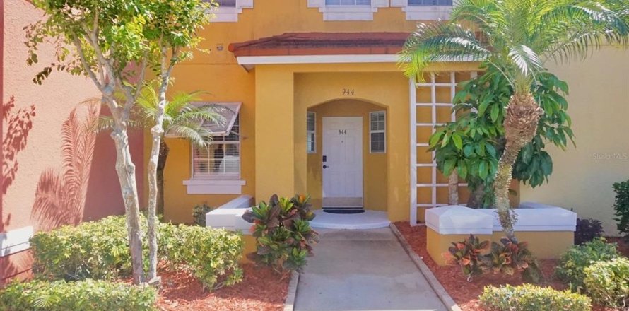 Townhouse in Kissimmee, Florida 3 bedrooms, 120.77 sq.m. № 1740165
