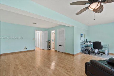 House in Homestead, Florida 3 bedrooms, 167.97 sq.m. № 1684005 - photo 7