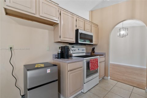 House in Homestead, Florida 3 bedrooms, 167.97 sq.m. № 1684005 - photo 24