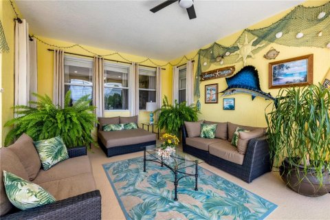 Villa ou maison à vendre à New Smyrna Beach, Floride: 3 chambres, 153.1 m2 № 2093029 - photo 7
