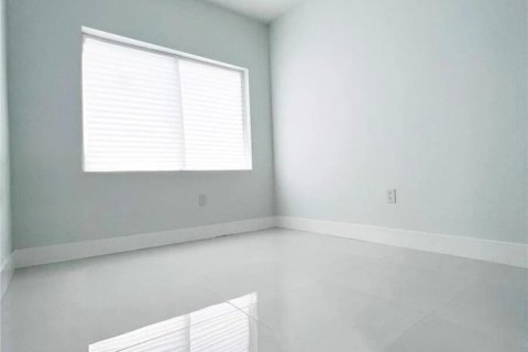 Villa ou maison à vendre à Fort Lauderdale, Floride: 4 chambres, 172.98 m2 № 2145992 - photo 12
