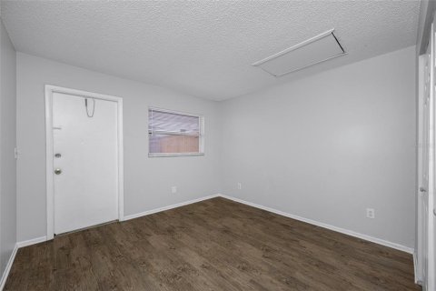 Villa ou maison à louer à Pinellas Park, Floride: 2 chambres, 65.03 m2 № 2356612 - photo 3