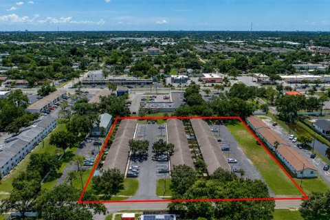 Villa ou maison à louer à Pinellas Park, Floride: 2 chambres, 65.03 m2 № 2356612 - photo 14
