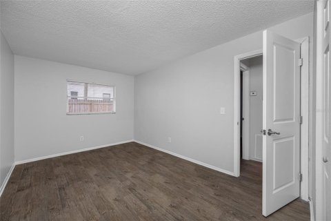 Villa ou maison à louer à Pinellas Park, Floride: 2 chambres, 65.03 m2 № 2356612 - photo 12