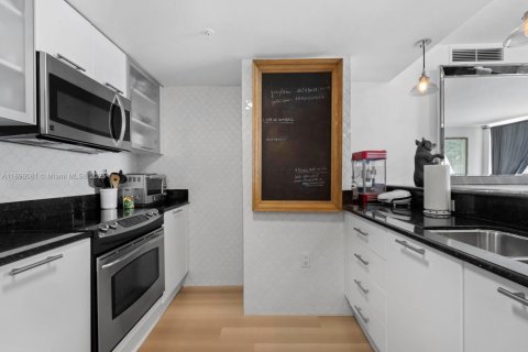 Купить кондоминиум в Майами, Флорида 2 спальни, 113.53м2, № 1948005 - фото 7