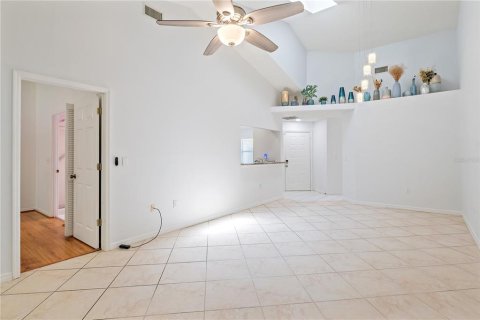 House in Sarasota, Florida 2 bedrooms, 103.59 sq.m. № 2121180 - photo 10