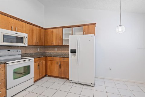 House in Sarasota, Florida 2 bedrooms, 103.59 sq.m. № 2121180 - photo 16