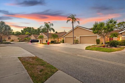House in Sarasota, Florida 2 bedrooms, 103.59 sq.m. № 2121180 - photo 25