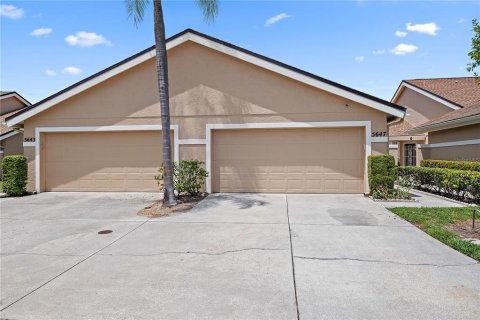 House in Sarasota, Florida 2 bedrooms, 103.59 sq.m. № 2121180 - photo 22