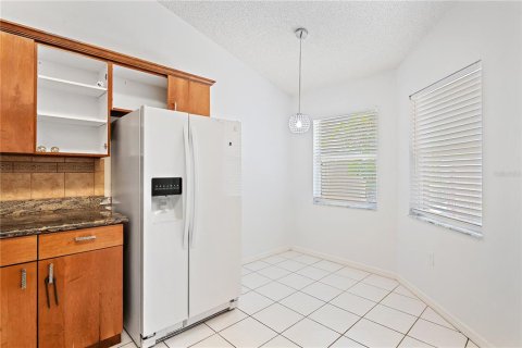 House in Sarasota, Florida 2 bedrooms, 103.59 sq.m. № 2121180 - photo 18