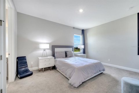 Villa ou maison à vendre à Orlando, Floride: 4 chambres, 264.12 m2 № 2330218 - photo 15